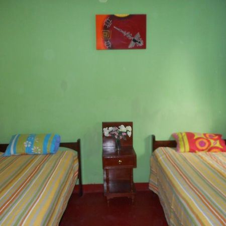 Hostal Geminis San Juan Bautista Luaran gambar