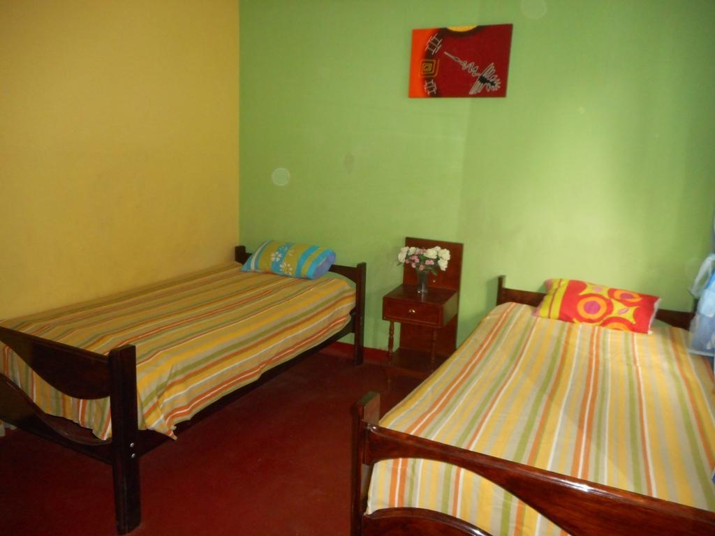 Hostal Geminis San Juan Bautista Luaran gambar