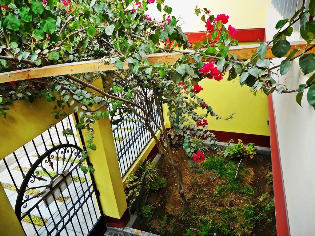Hostal Geminis San Juan Bautista Luaran gambar