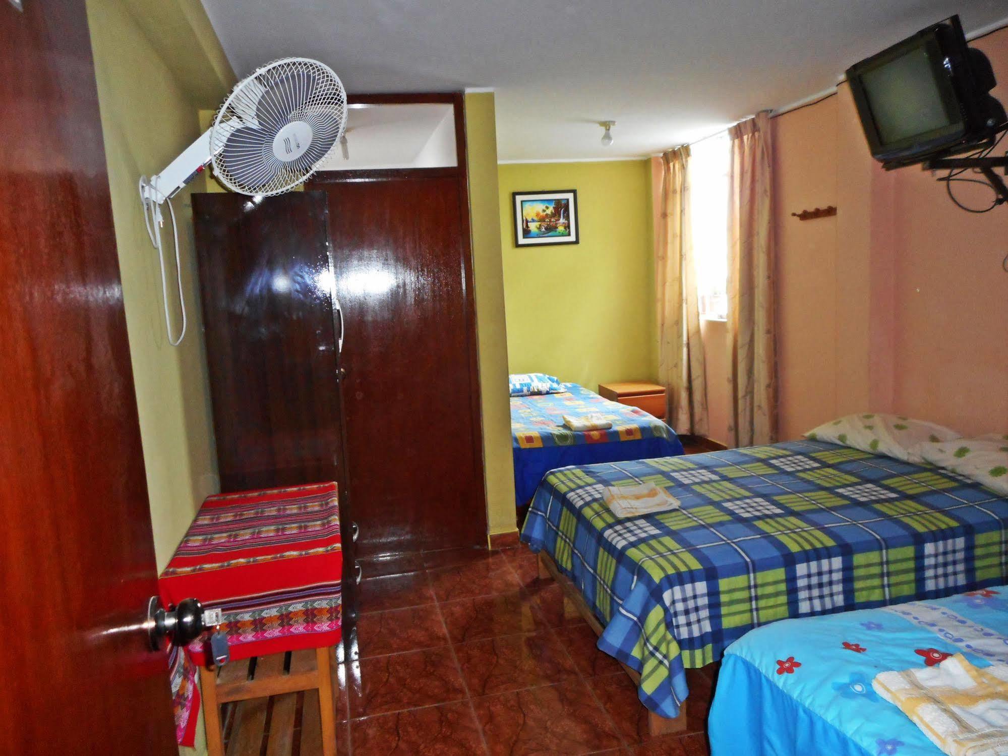 Hostal Geminis San Juan Bautista Luaran gambar