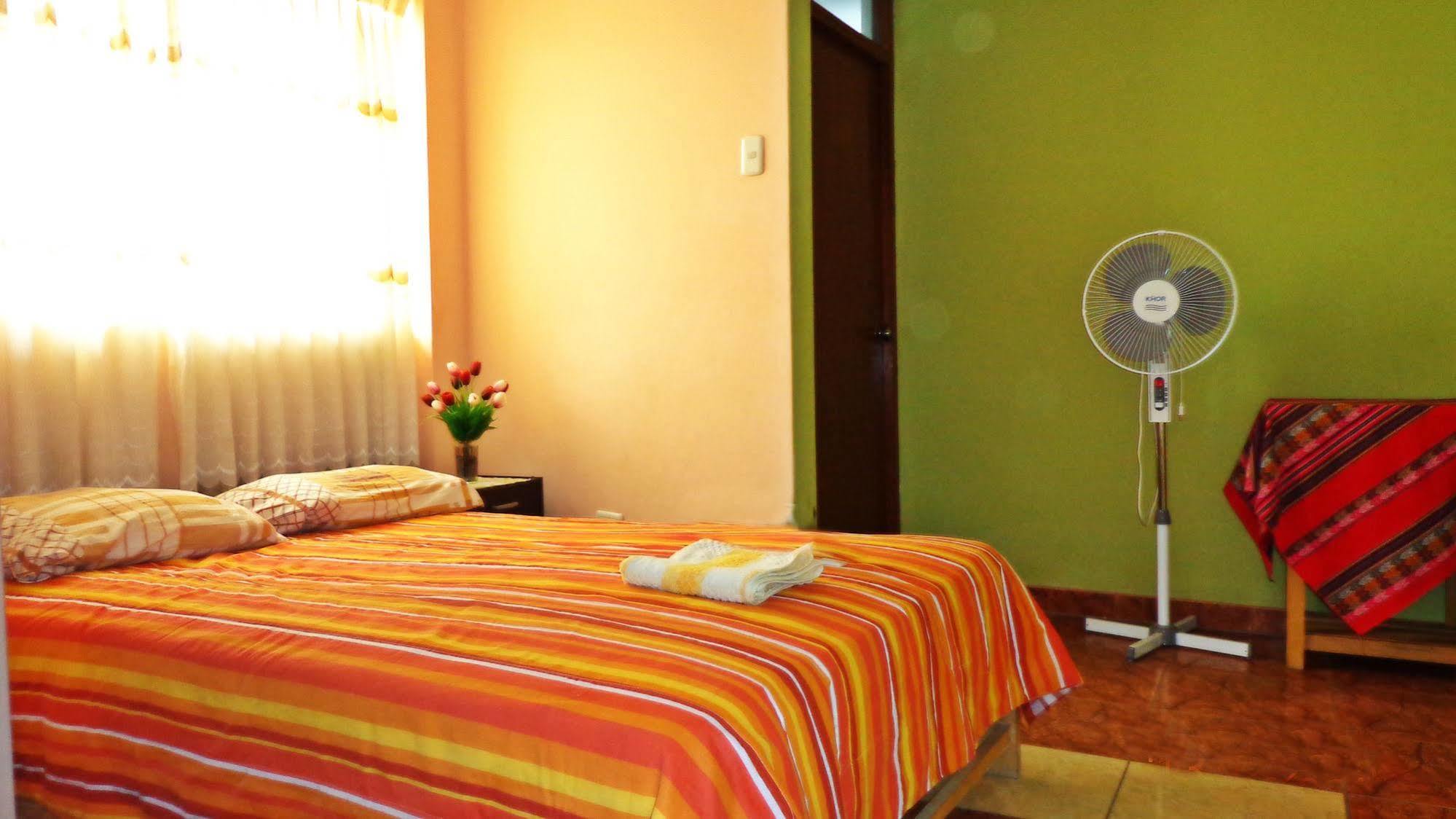Hostal Geminis San Juan Bautista Luaran gambar