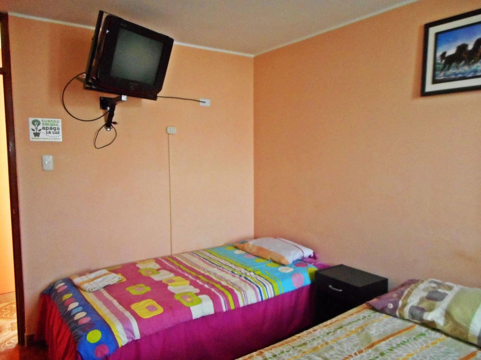 Hostal Geminis San Juan Bautista Luaran gambar