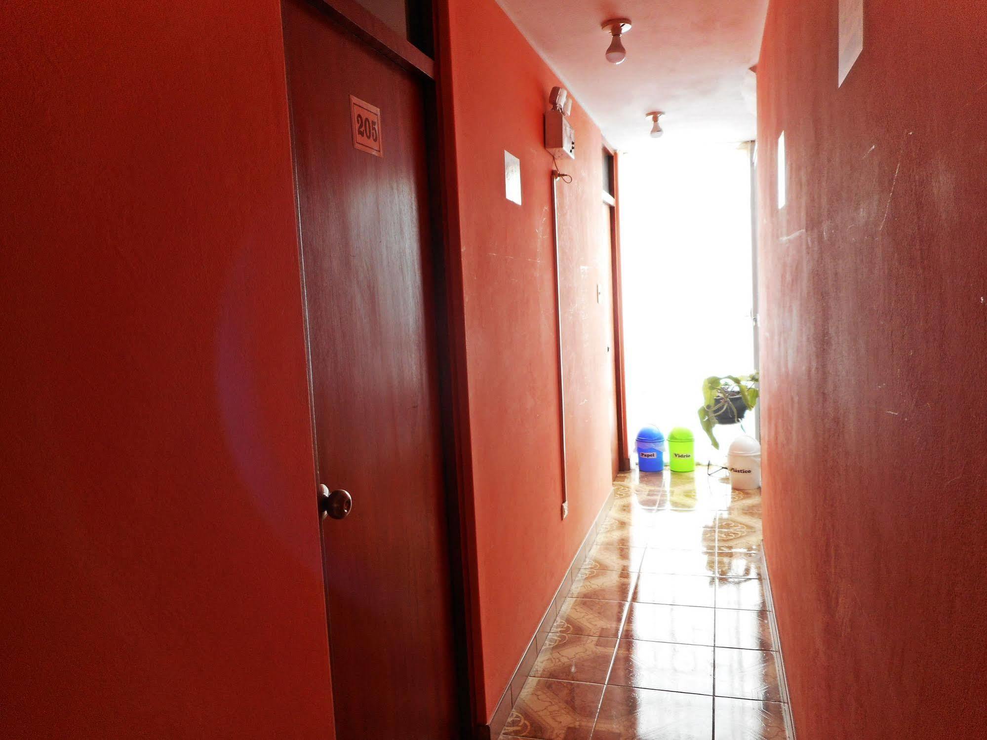 Hostal Geminis San Juan Bautista Luaran gambar